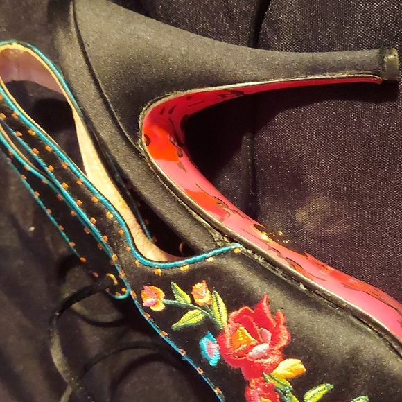 Betsey Johnson Jamison embroidered ankle tie heels - Picture 7 of 16